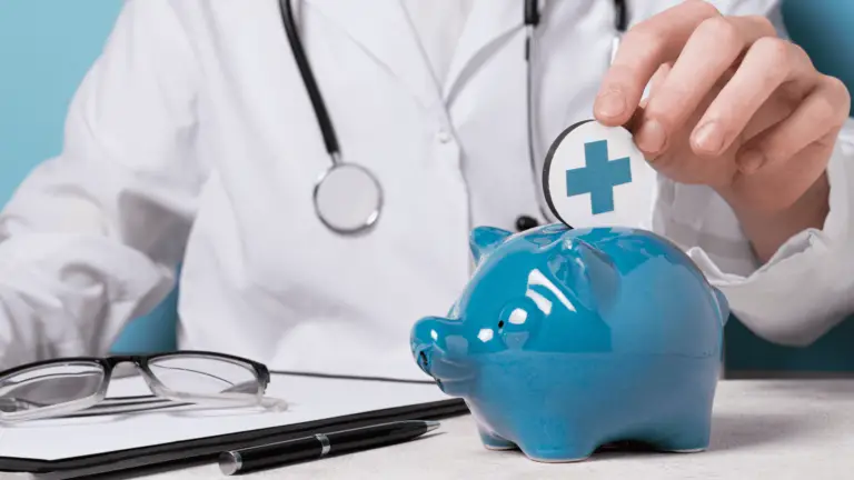How to Choose a Private Health Insurance in Spain: Tips for Expatriates