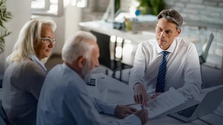 Choosing health insurance in Spain for expats